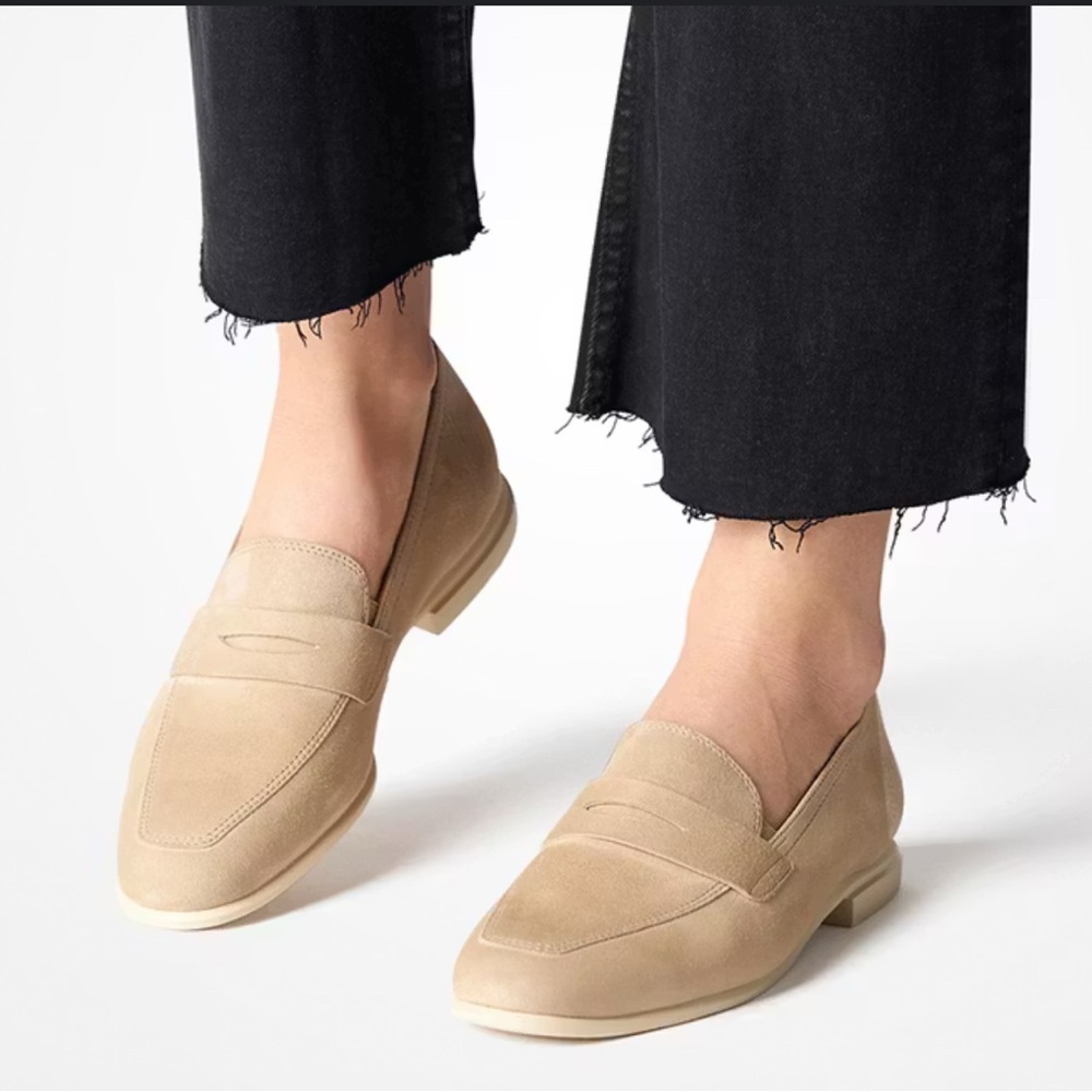 Paul green women’s Loafers, 🚨Right shoe size 5 1/2 Left size 5(us 7.5)